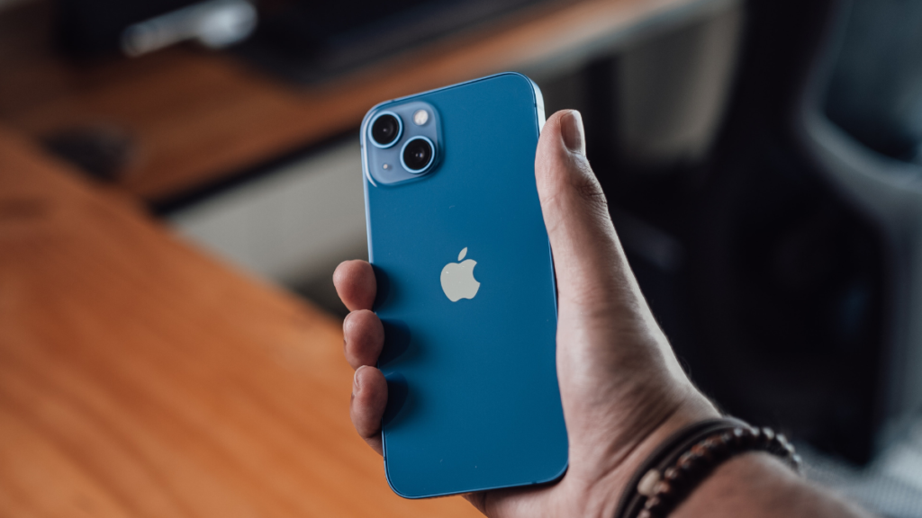 iPhone 13