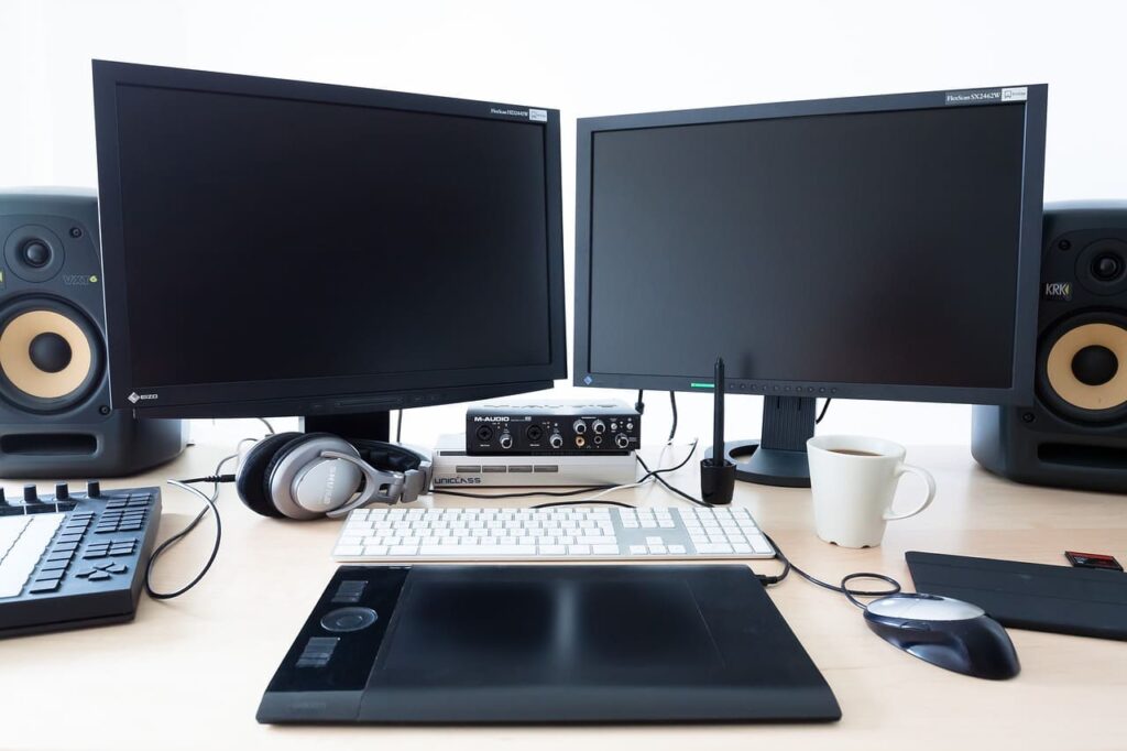 monitor ultrawide ou normal