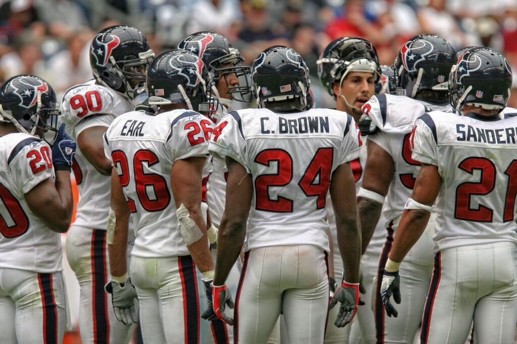 Jogadores Brasileiros da NFL Fazendo Ondas